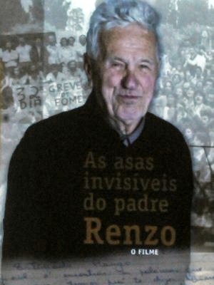 As Asas Invisíveis do Padre Renzo-2013